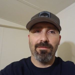 Meet your Posher, Hayes